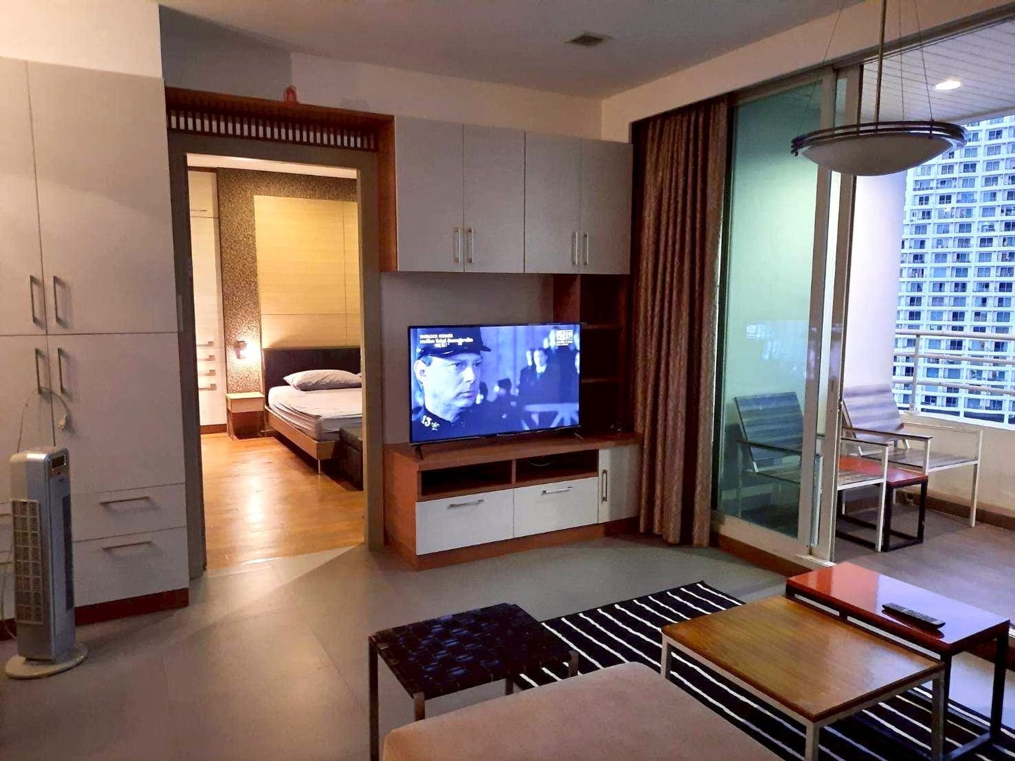 2 Bed Condo for Rent in Khlong San - Image 5