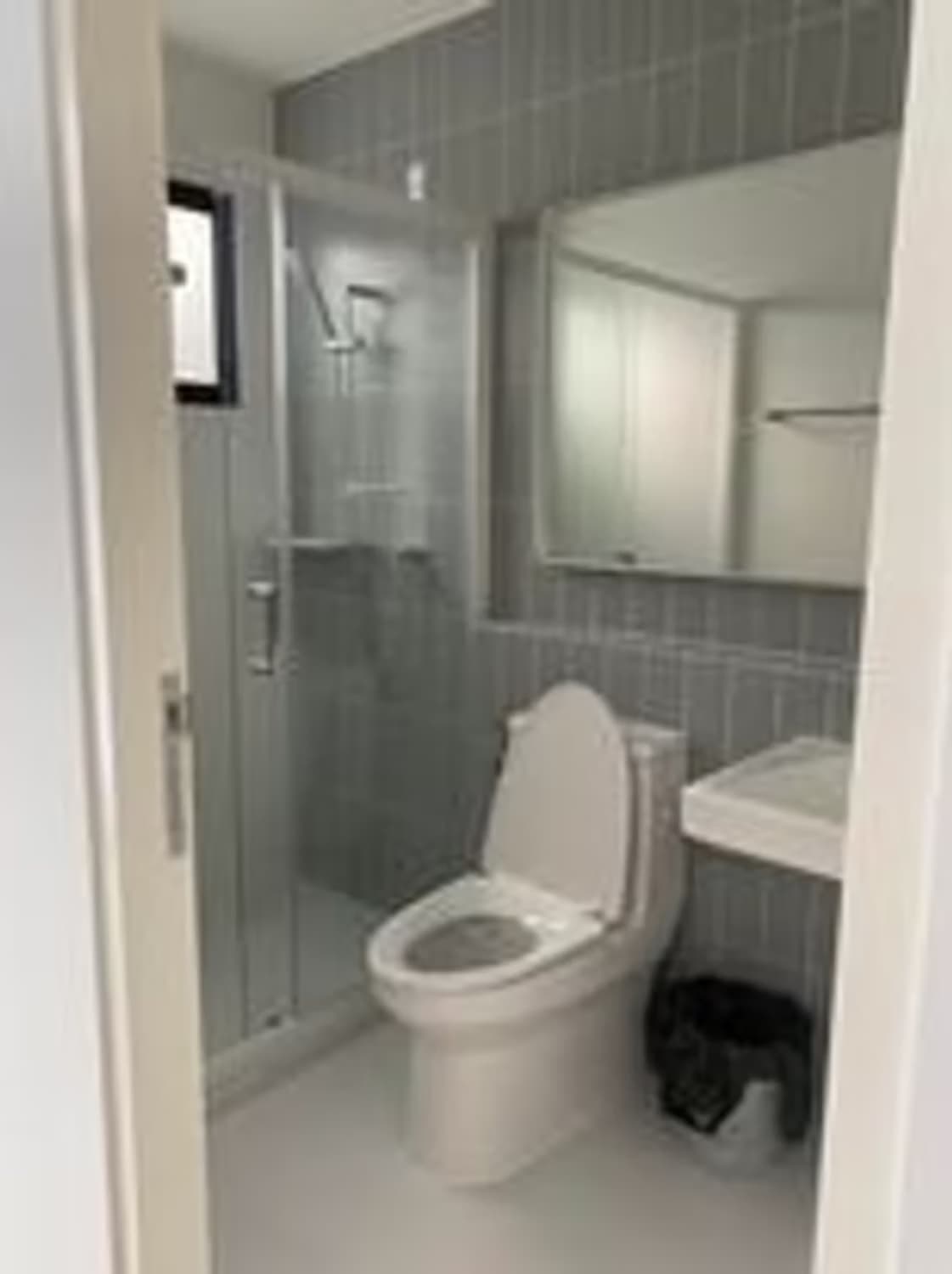 House for Sale, Rented, Sale w/Tenant in Bang Phli. - Image 2