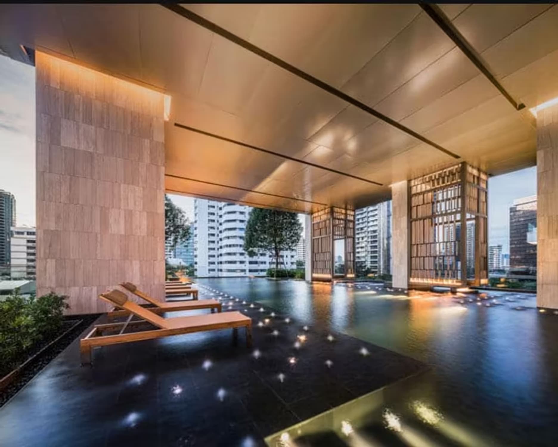 Condo for Sale at THE XXXIX by Sansiri 39 - Image 1