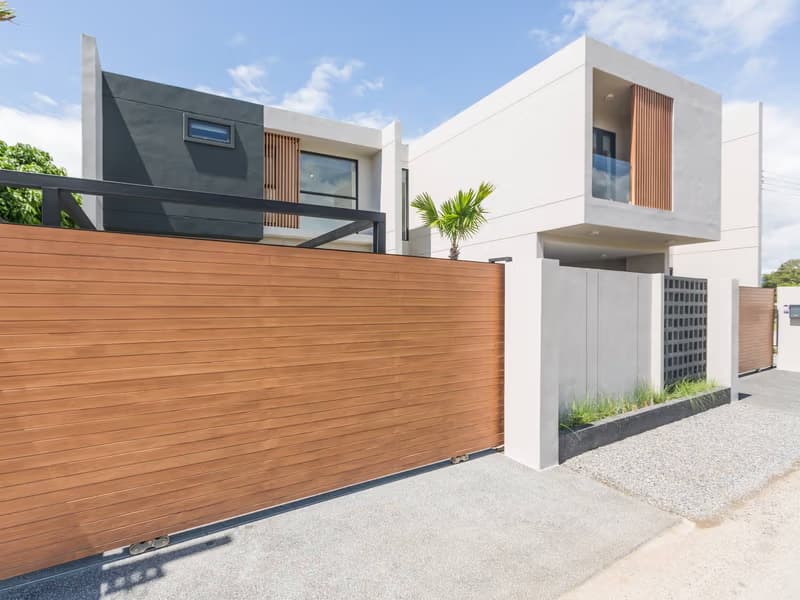 5 Bed House for Sale in San Pa Tong