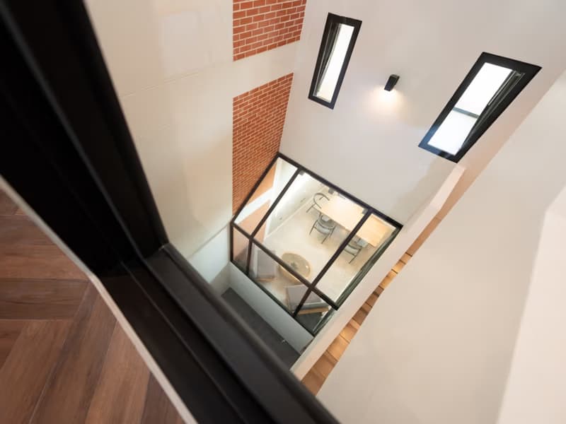 5 Bed Commercial for Rent and Sale in Mueang Samut Prakan