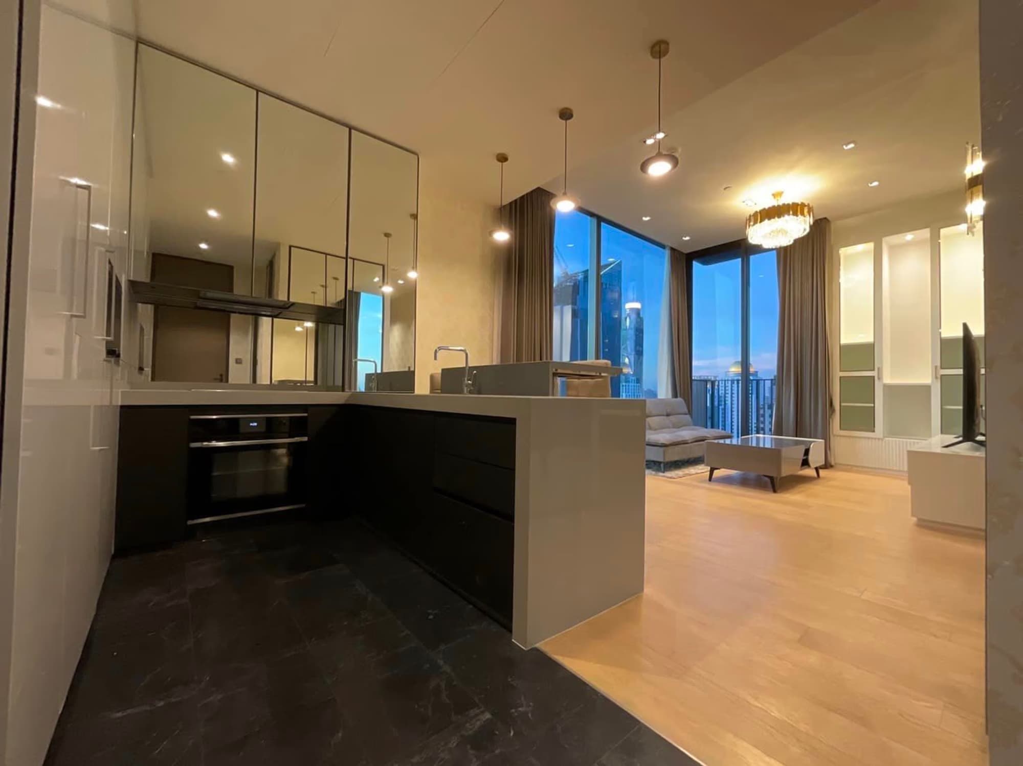 Condo for Rent at 28 Chidlom by SC Asset - Image 8