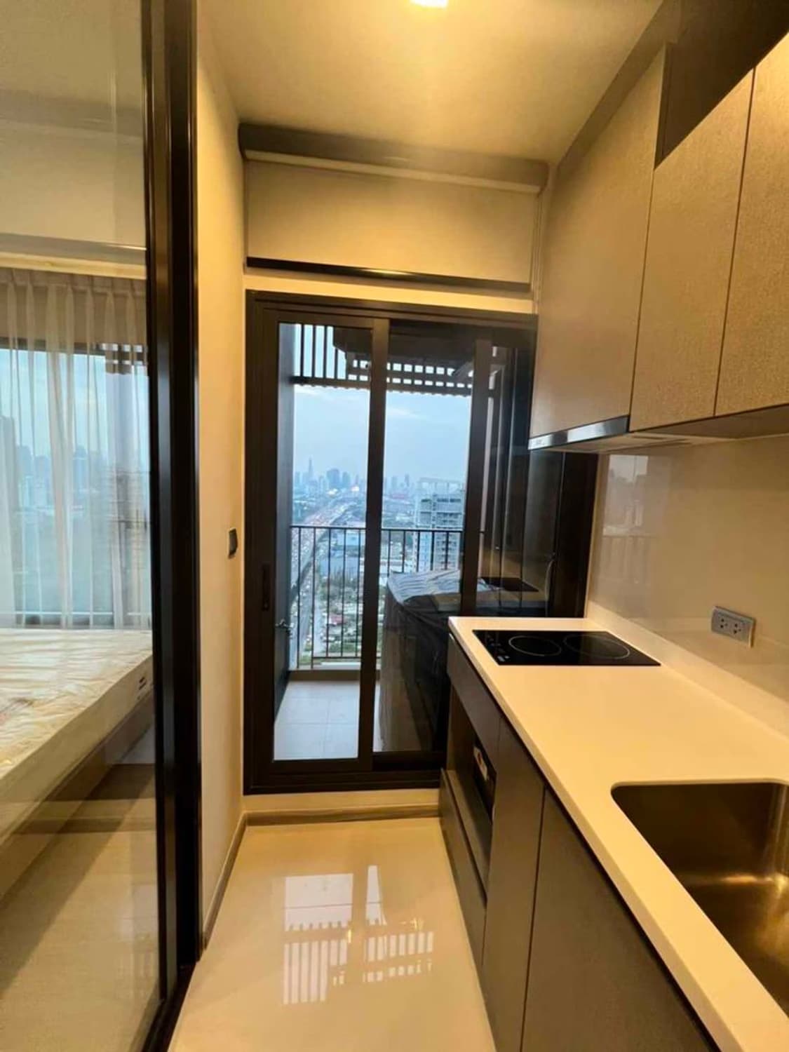 Condo for Rent at Life Asoke Hype - Image 6