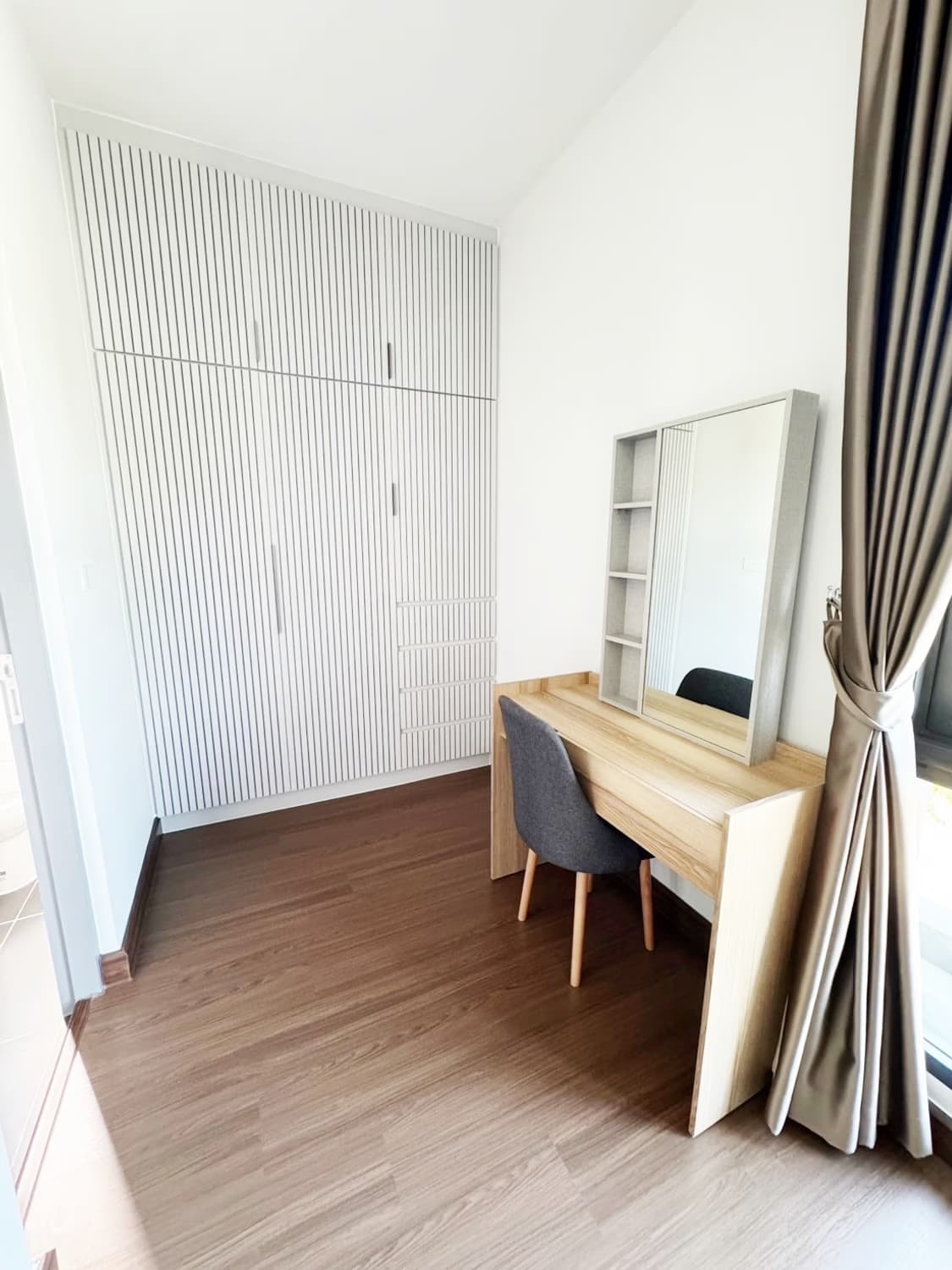 5 Bed House for Rent in Bang Phli - Image 14