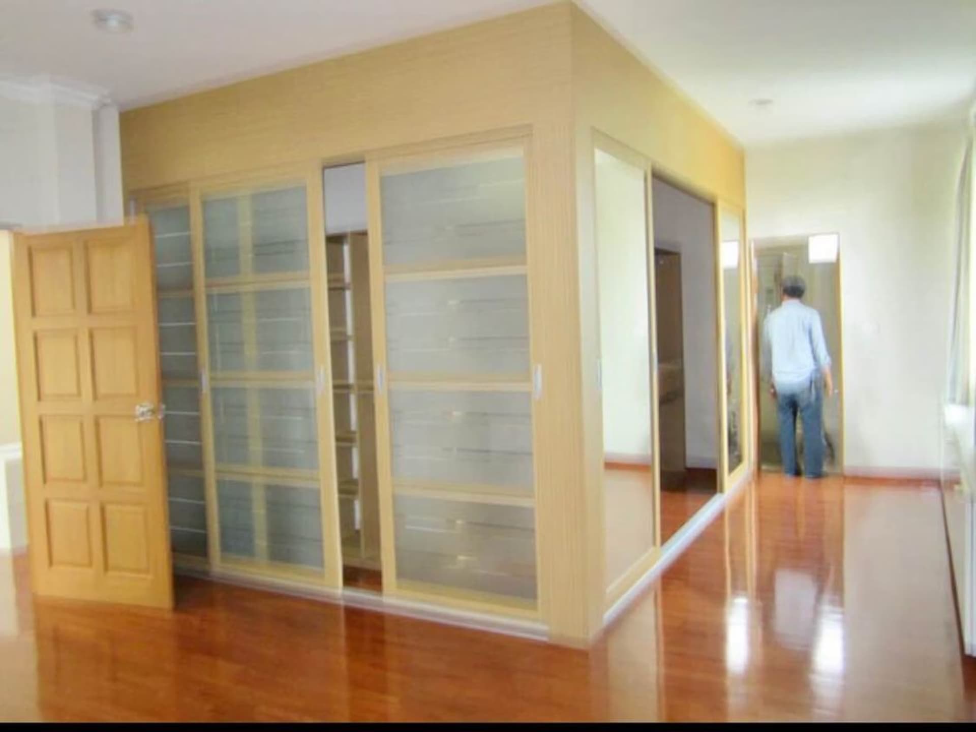 3 Bed Townhouse for Rent in Bang Na - Image 18