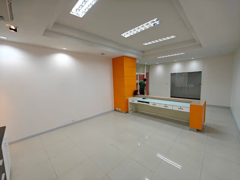 Studio Commercial for Rent in Bang Na