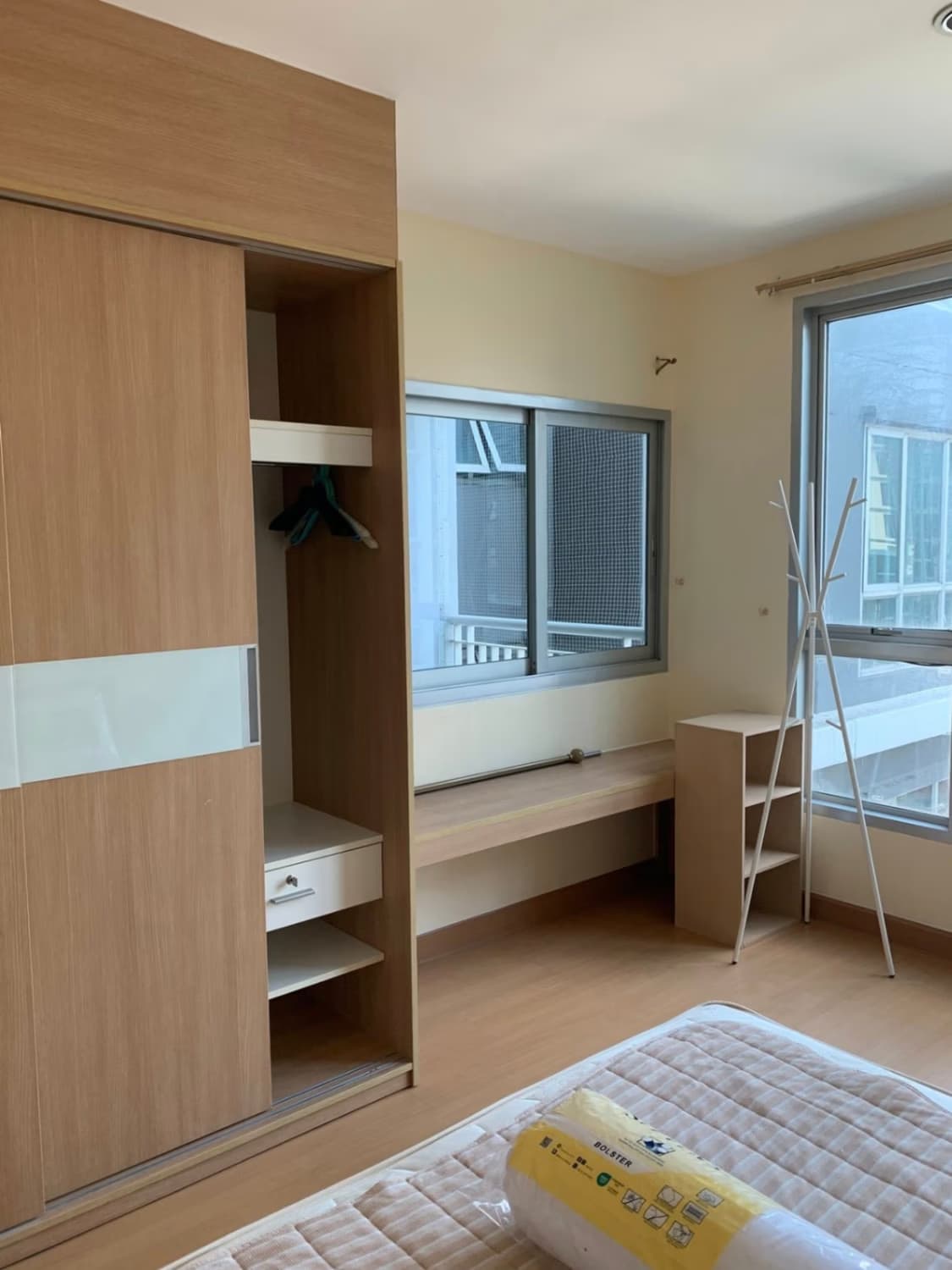 1 Bed Condo for Sale in Huai Khwang - Image 23