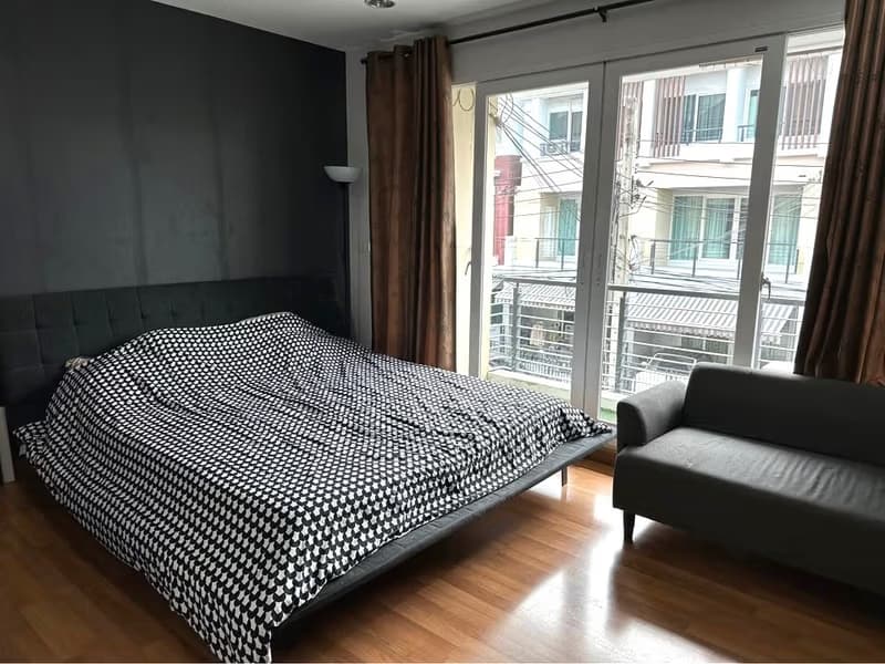 3 Bed Townhouse for Sale in Wang Thonglang