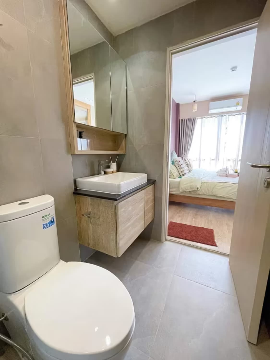 1 Bedroom Condo - Image 2