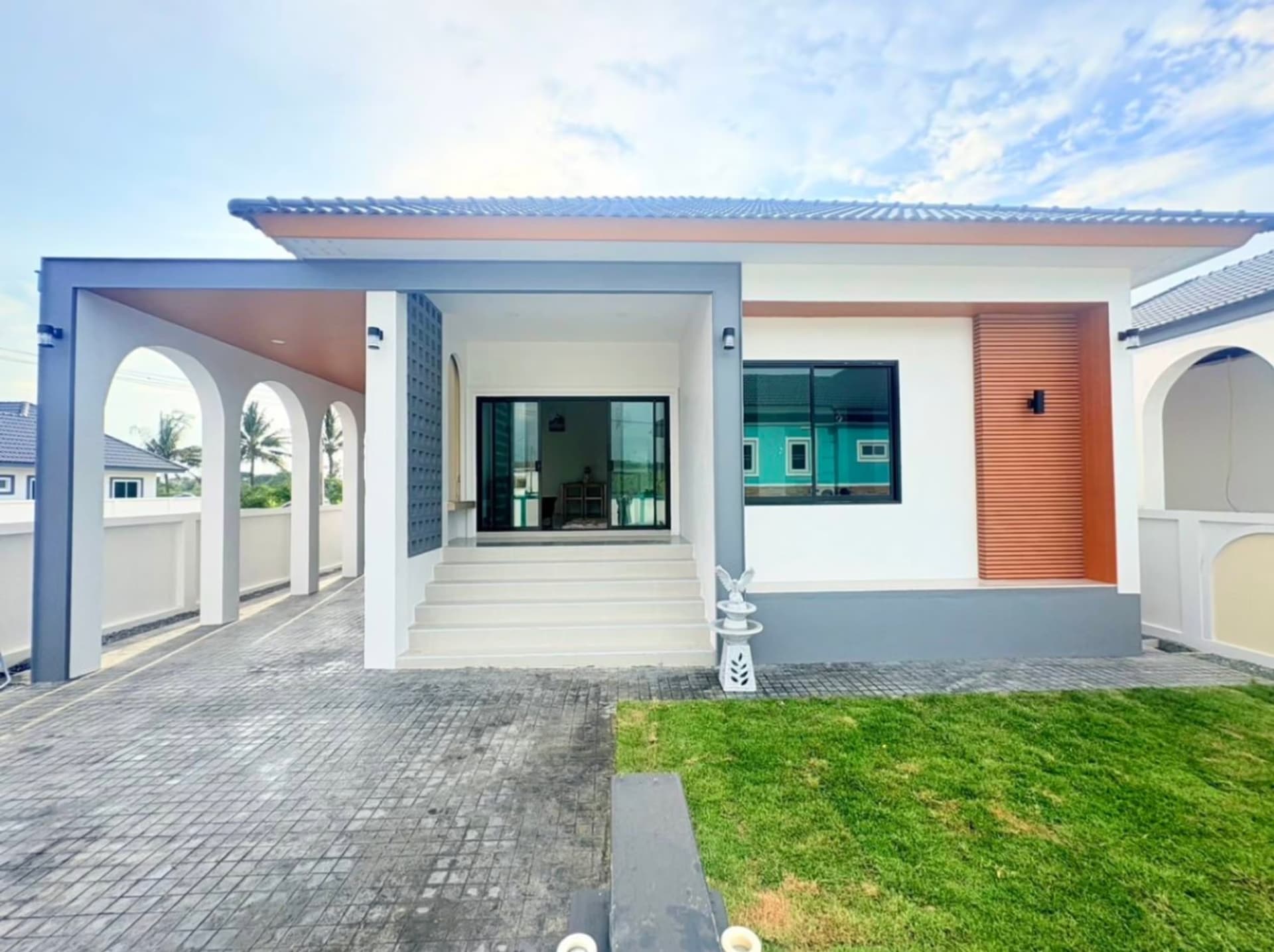 3 Bed House for Sale in Hang Dong District - Image 1