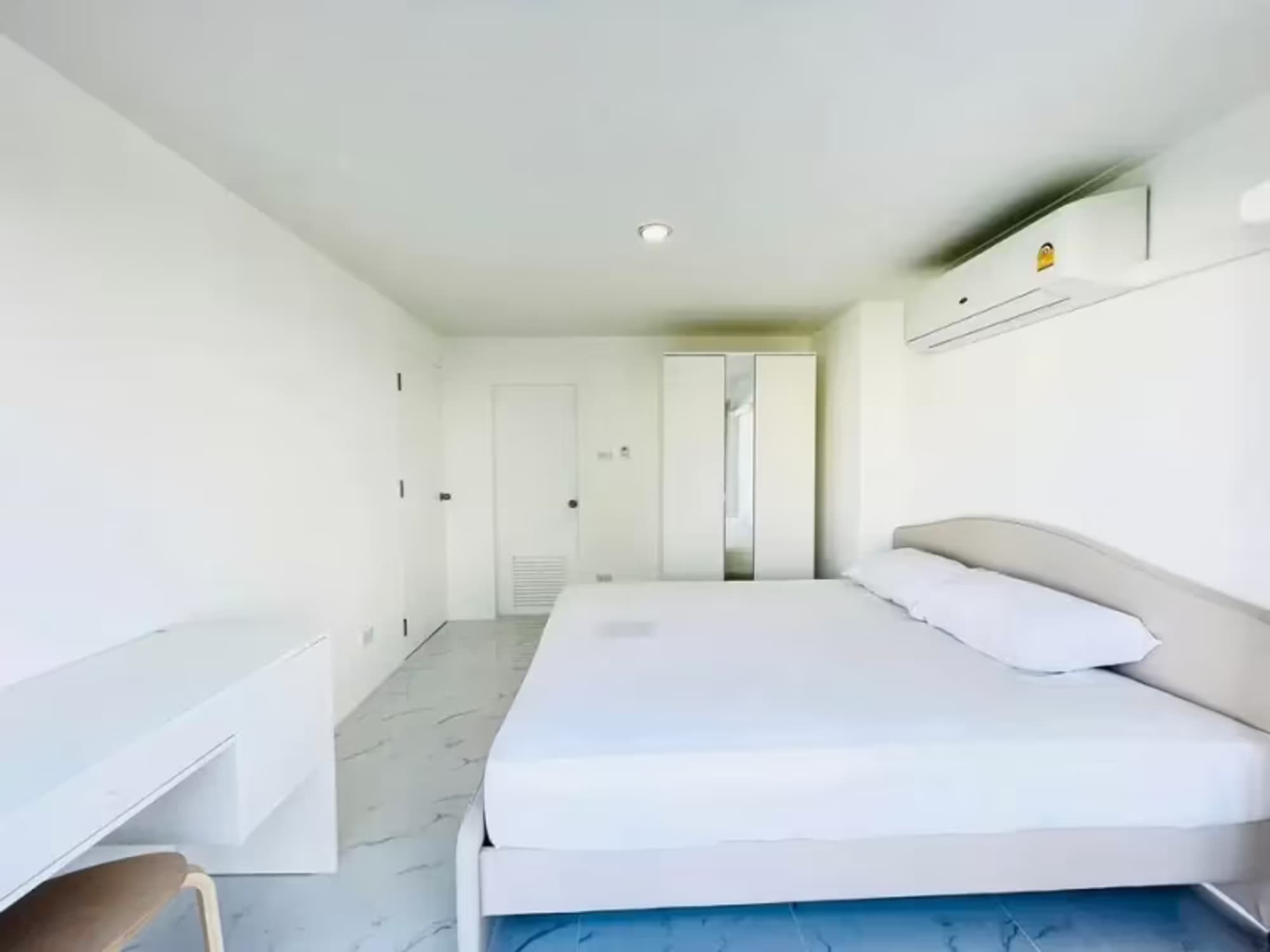 1 Bedroom Condo - Image 2