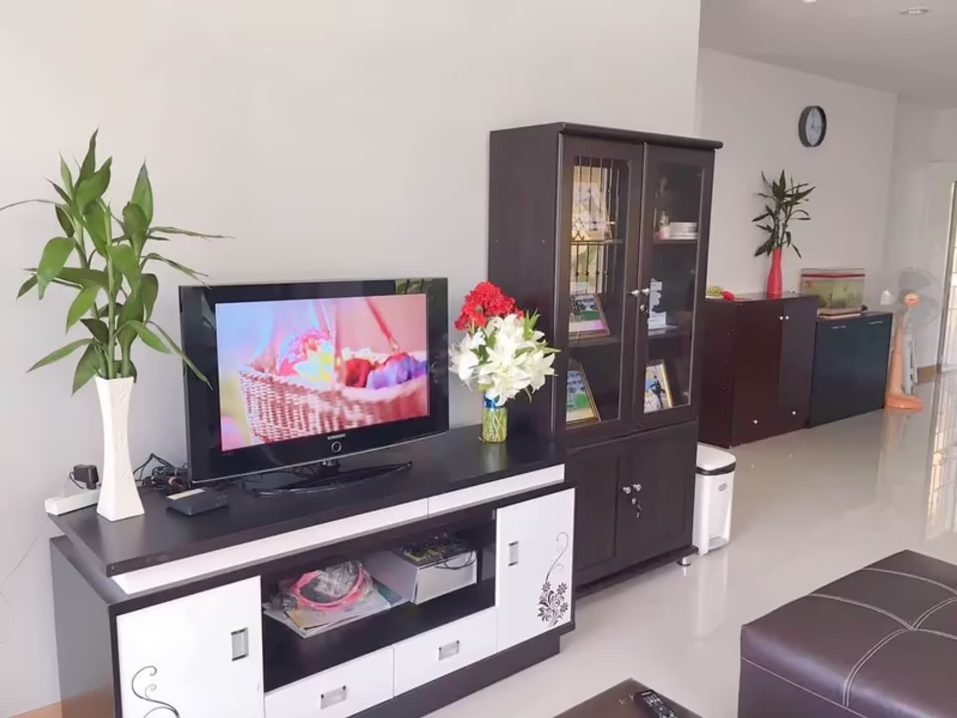 4 Bedroom House - Image 11