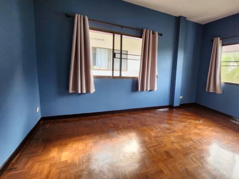 4 Bed House for Rent in Mueang Chiang Mai