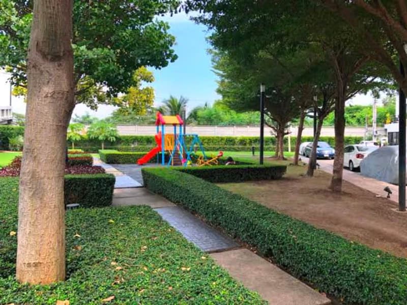 Townhouse for Rent at Patio Srinakarin-Rama9  