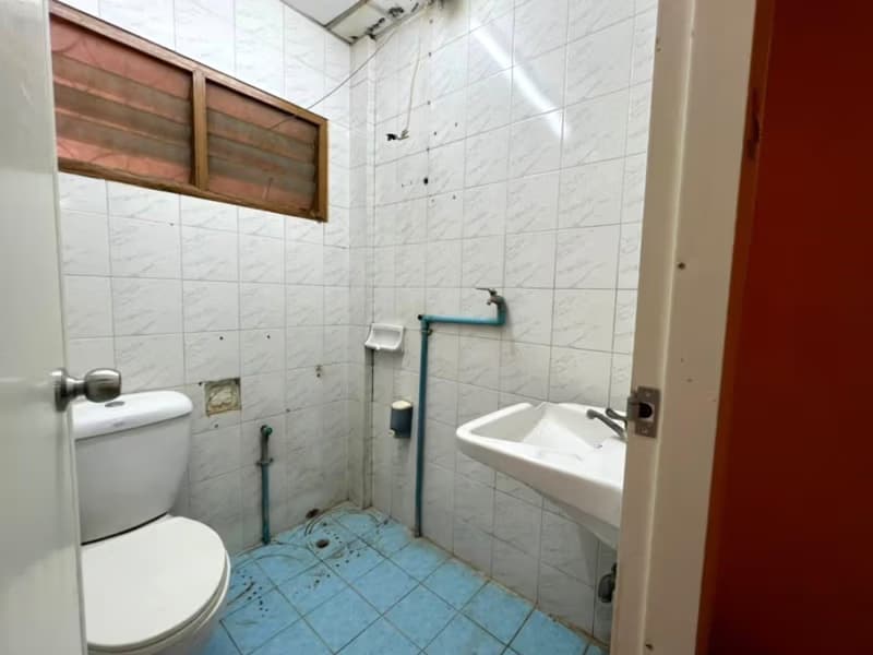 4 Bed Commercial for Sale in Mueang Chiang Mai