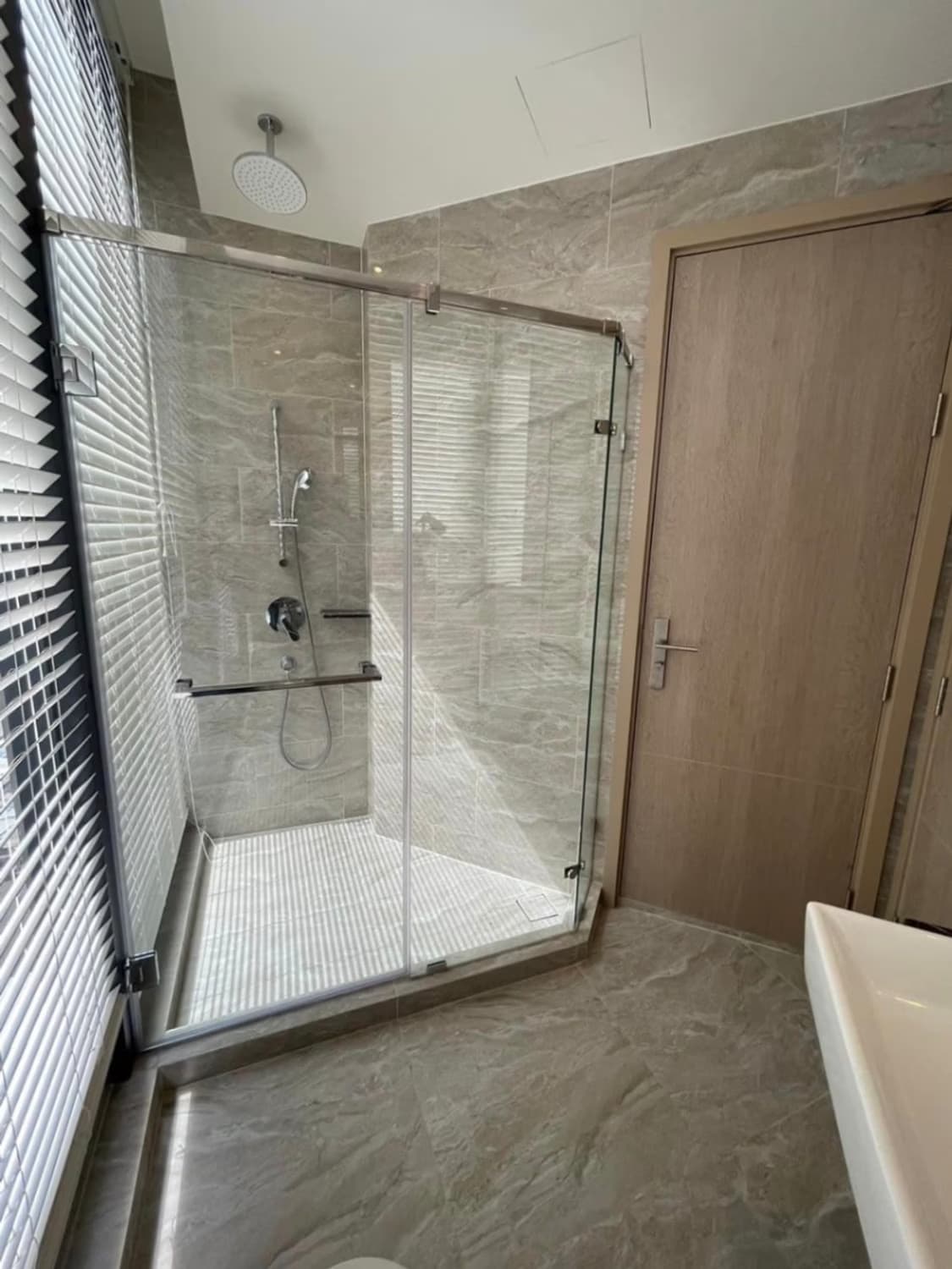 2 Bed Condo for Rent  Near Phra Ram 9 MRT - Image 13