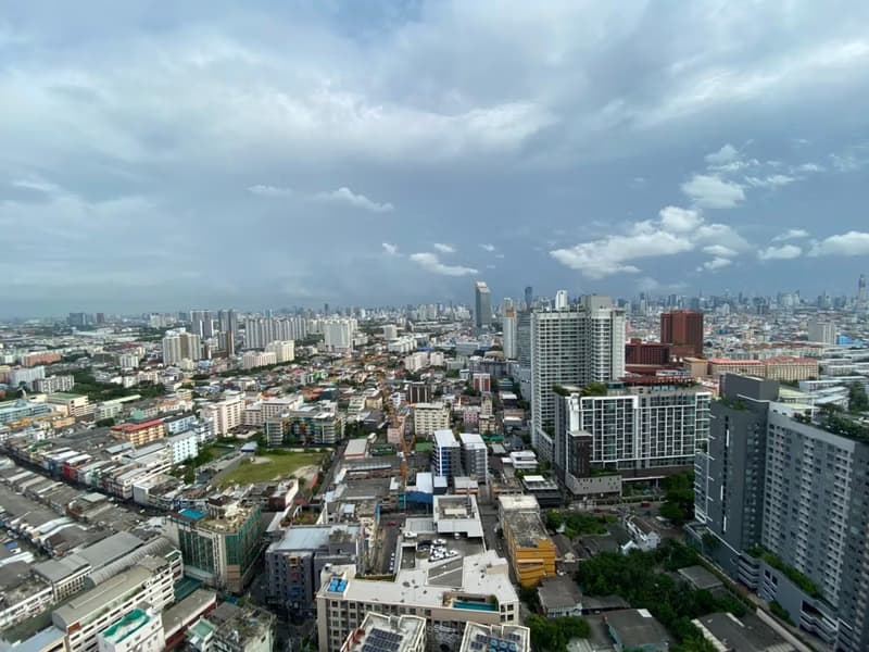 1 Bed Condo for Sale in Huai Khwang
