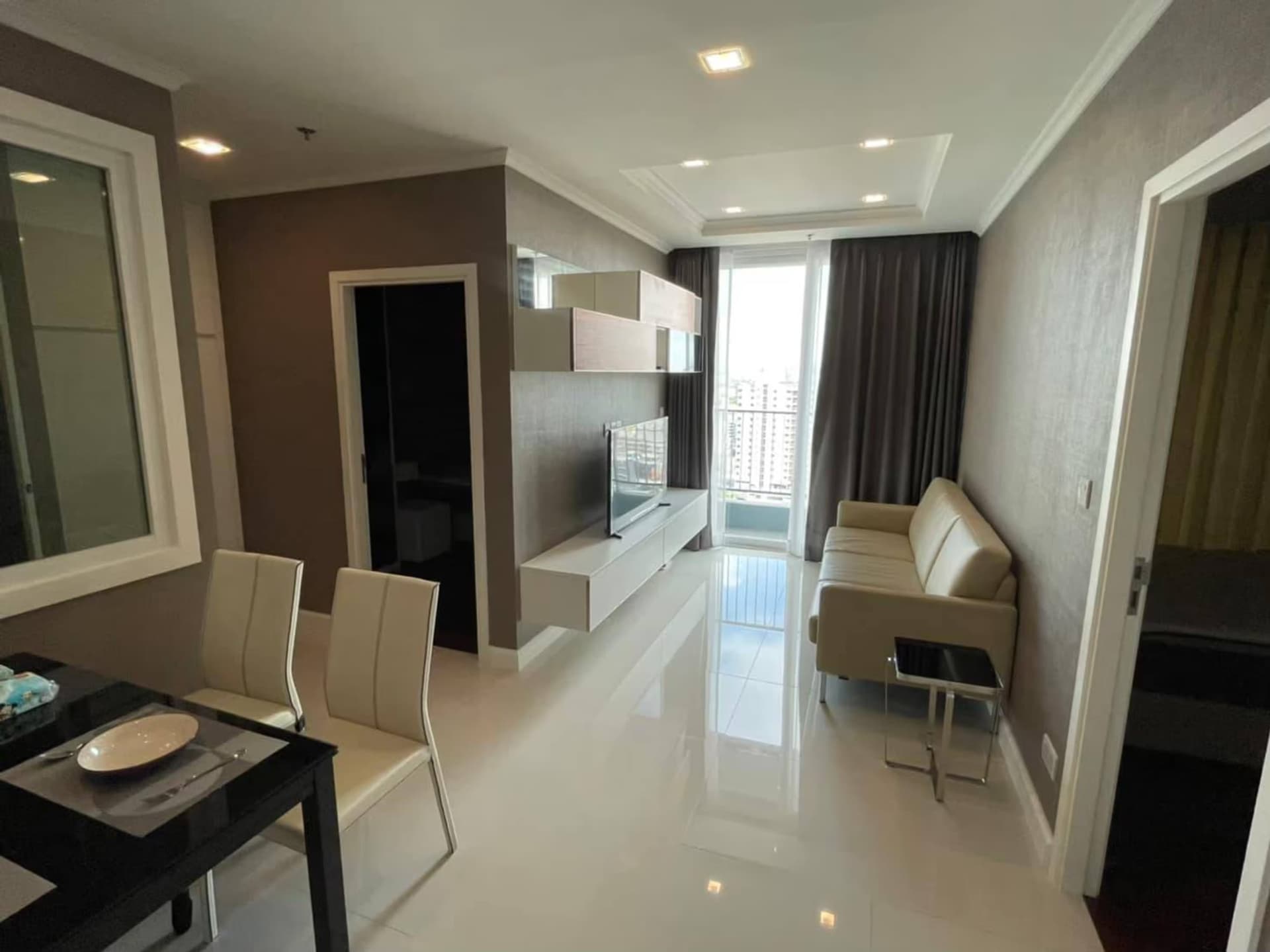 2 卧室 公寓 用于 出租 在 Mueang Samut Prakan - Image 3