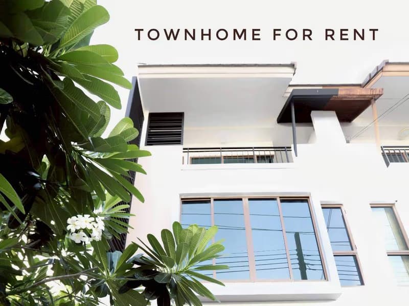 3 Bed Townhouse for Rent and Sale in Phra Khanong
