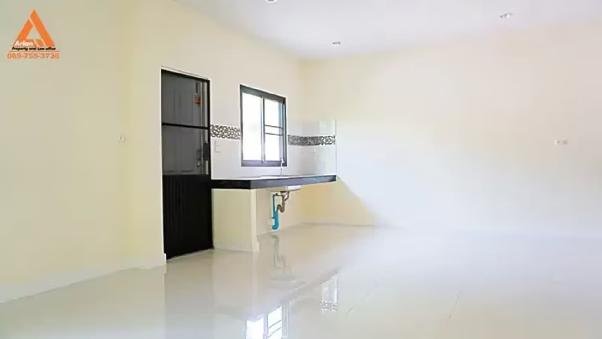 2 Bedroom House - Image 3