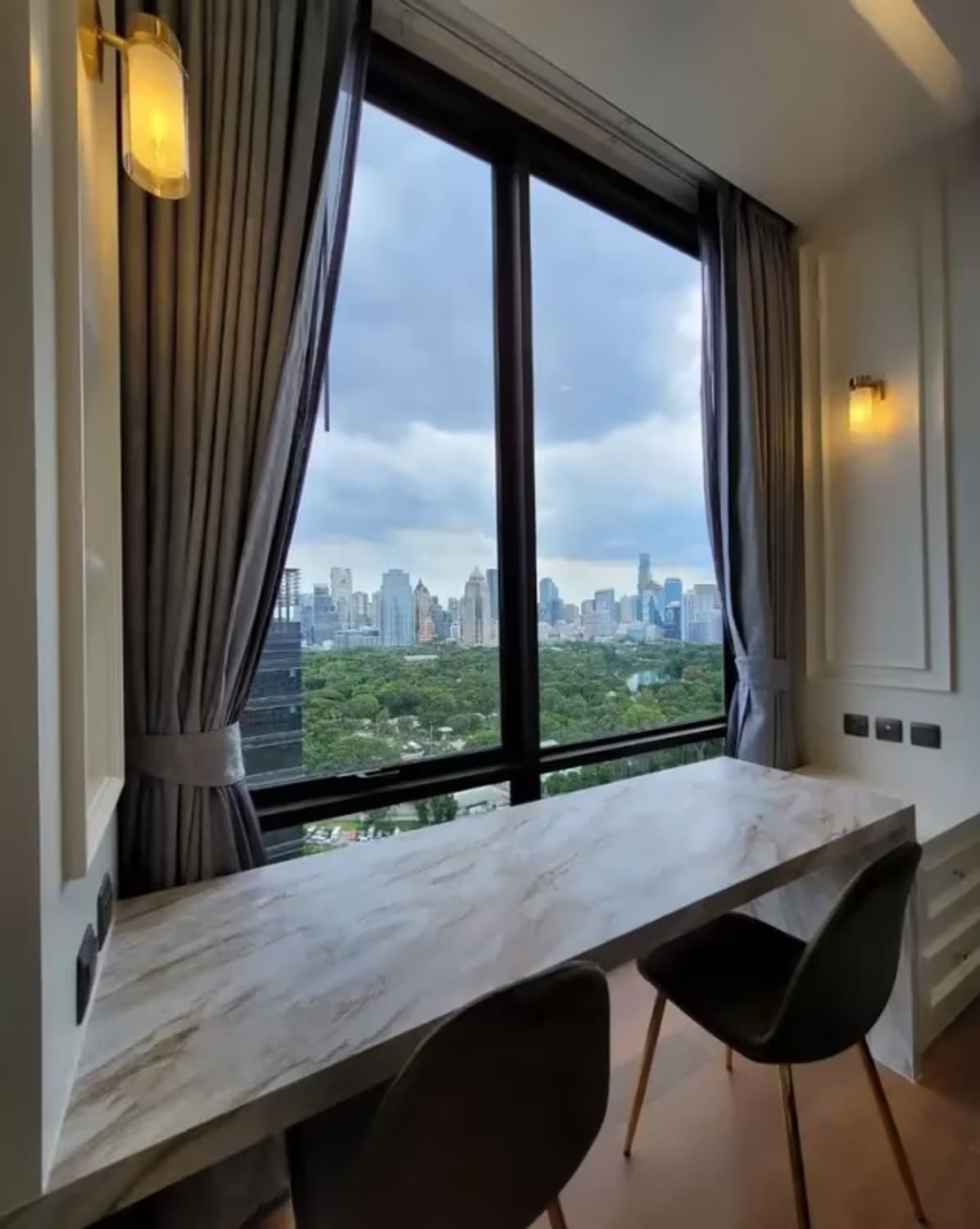 1 Bedroom Condo - Image 1