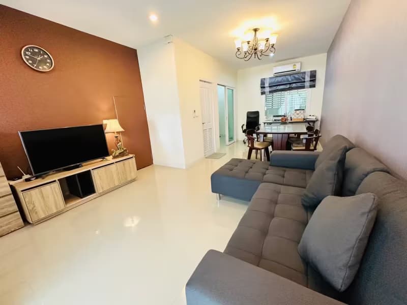 2 Bedroom House