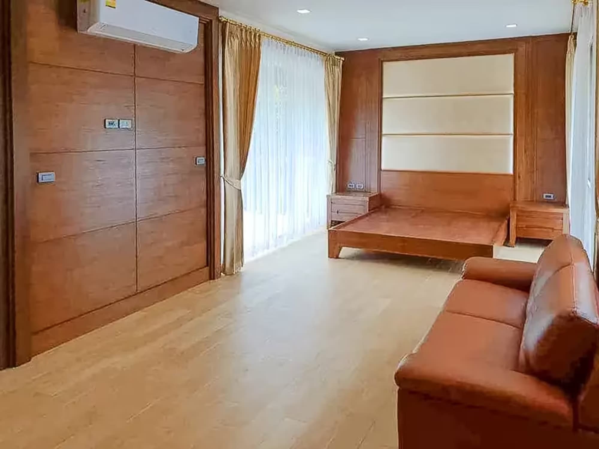 3 Bedroom House - Image 6
