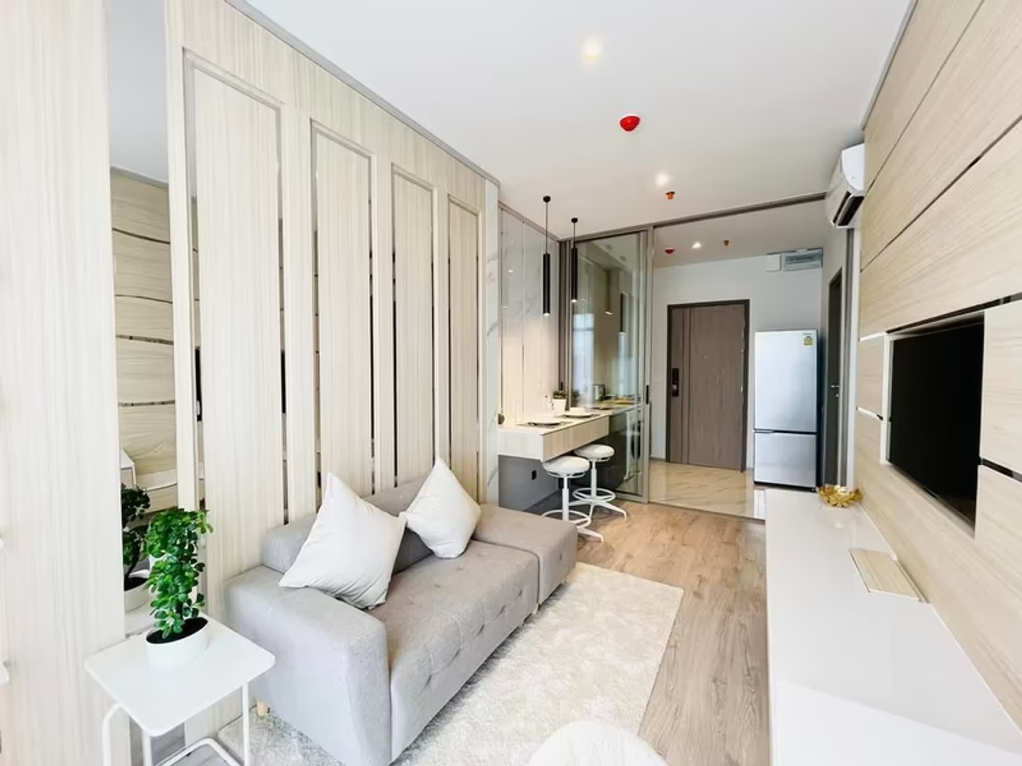 1 Bedroom Condo - Image 6