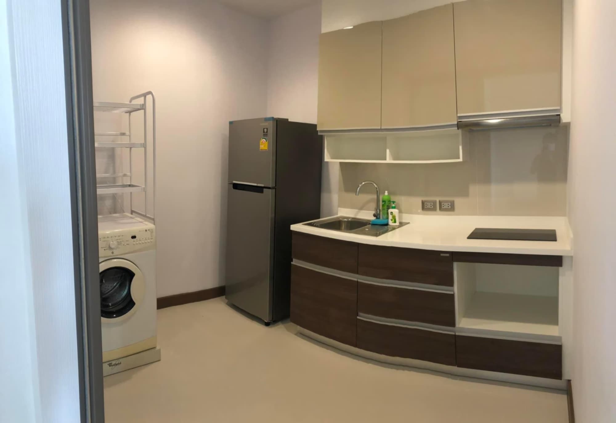 1 Bed Condo for Rent in Watthana - Image 3
