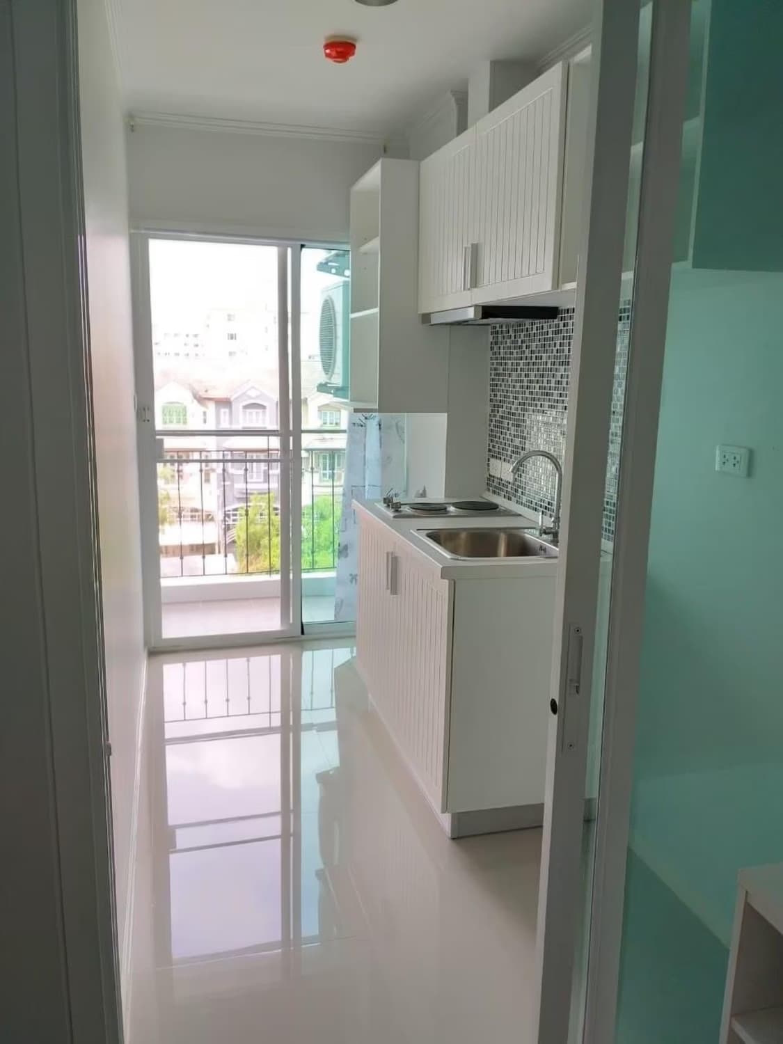 1 Bedroom Condo - Image 7