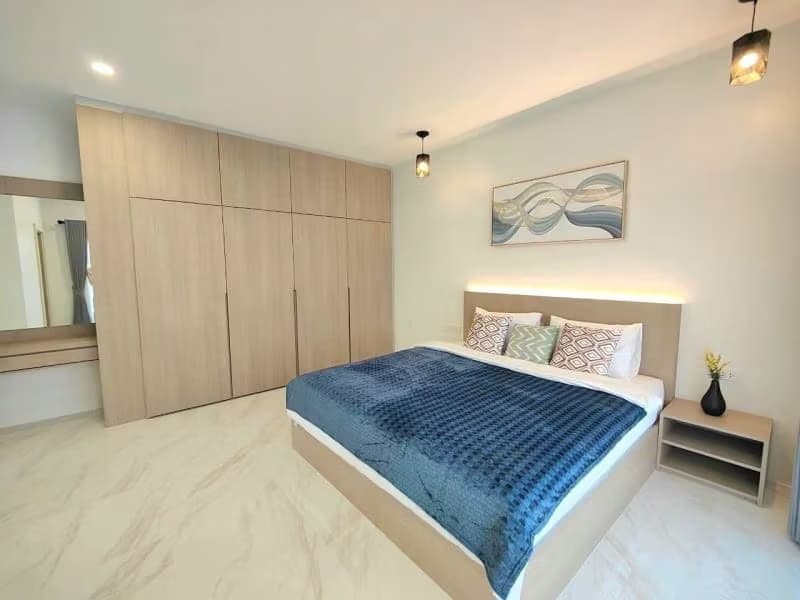 6 Bed House for Sale in San Kamphaeng District