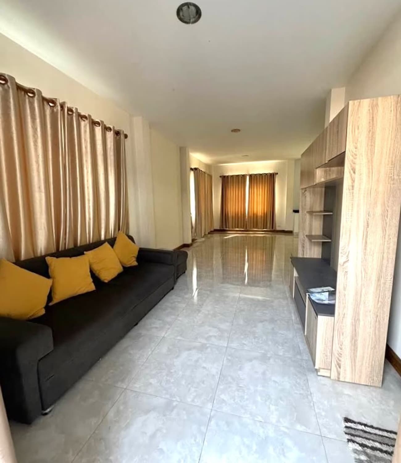 3 ห้องนอน บ้าน สำหรับ ขาย ใน Hang Dong - Image 2