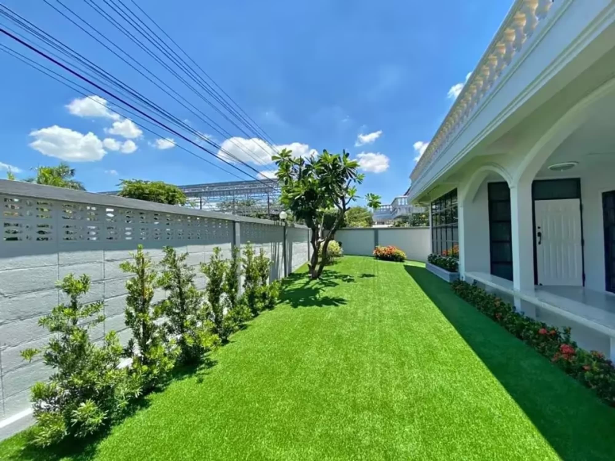 4 Bedroom House - Image 9