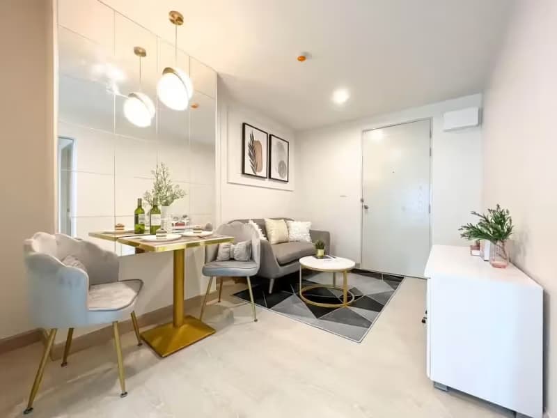 1 Bedroom Condo