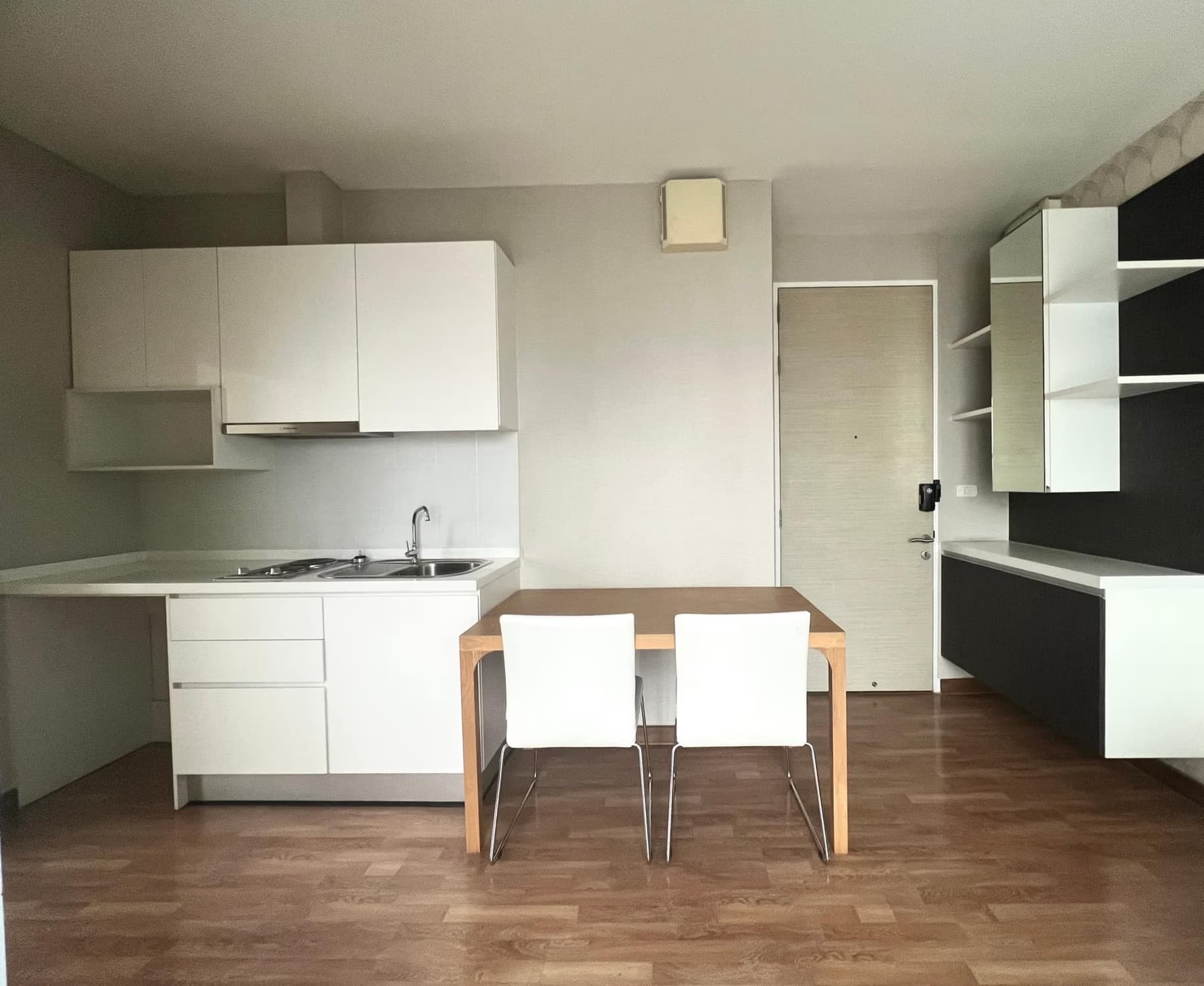 1 Bed Condo for Rent in Bang Na - Image 3
