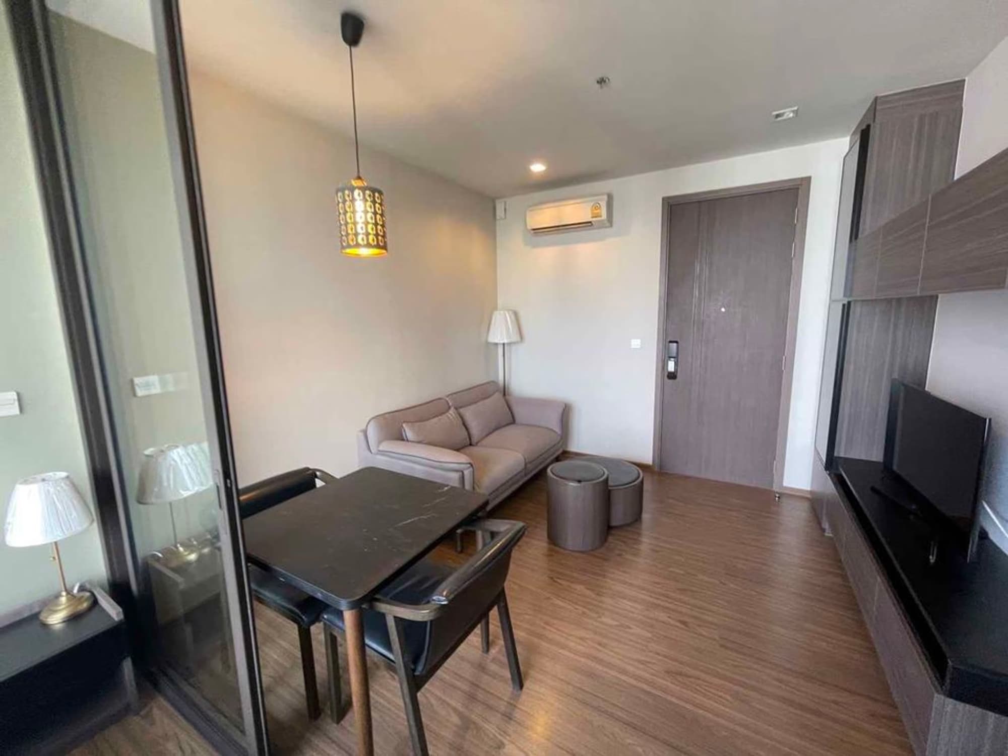 1 ห้องนอน Condo สำหรับ จำหน่าย ใกล้ Phra Khanong BTS - Image 3 1 ห้องนอน Condo สำหรับ จำหน่าย ใกล้ Phra Khanong BTS - Image 3
