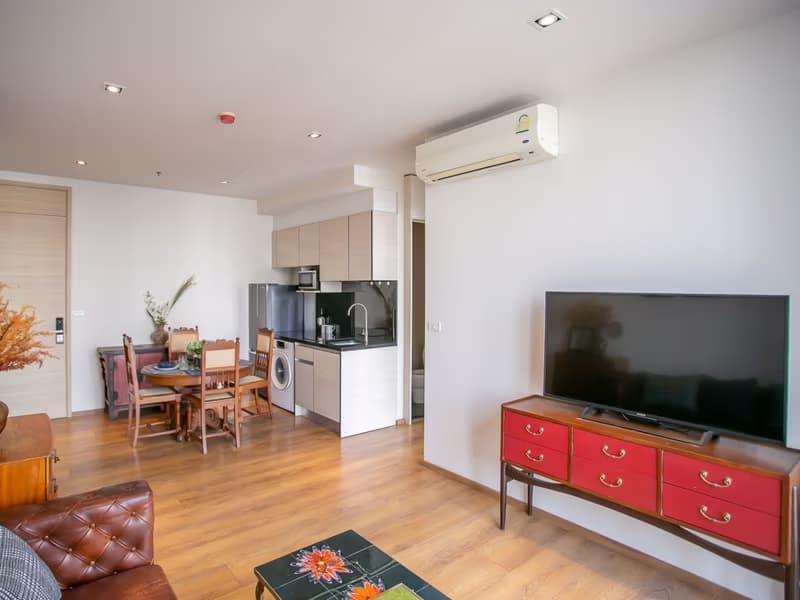 2 Bed Condo for Rent in Khlong Toei