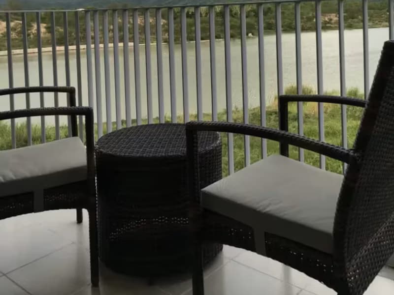 1 Bedroom Condo