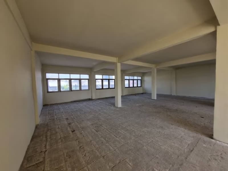 Commercial for Rent in Watthana