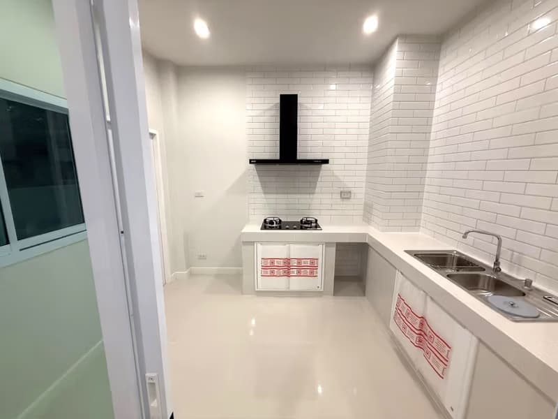 4 Bed House for Sale in Mae Rim District