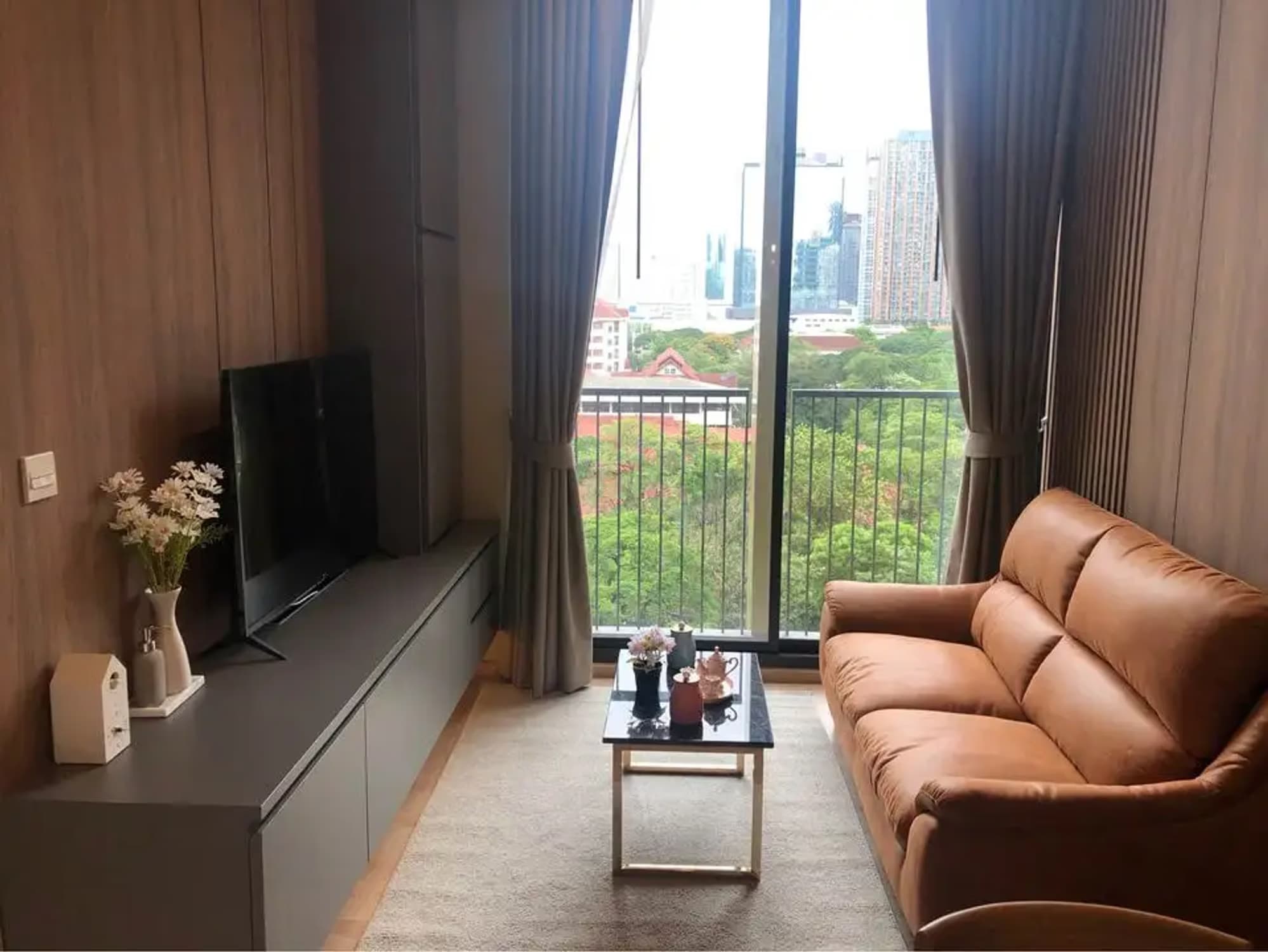 1 Bedroom Condo - Image 1