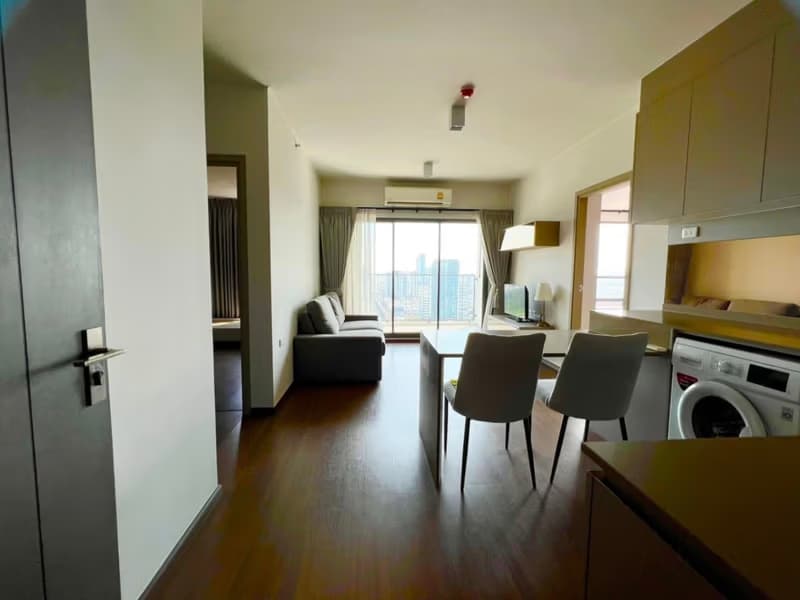 2 Bed Condo for Rent and Sale in Phra Khanong