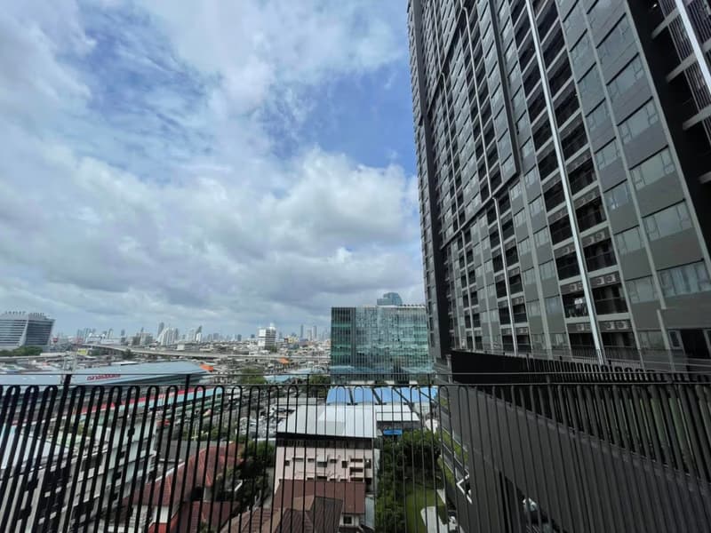 2 Bed Condo for Rent in Khlong Toei