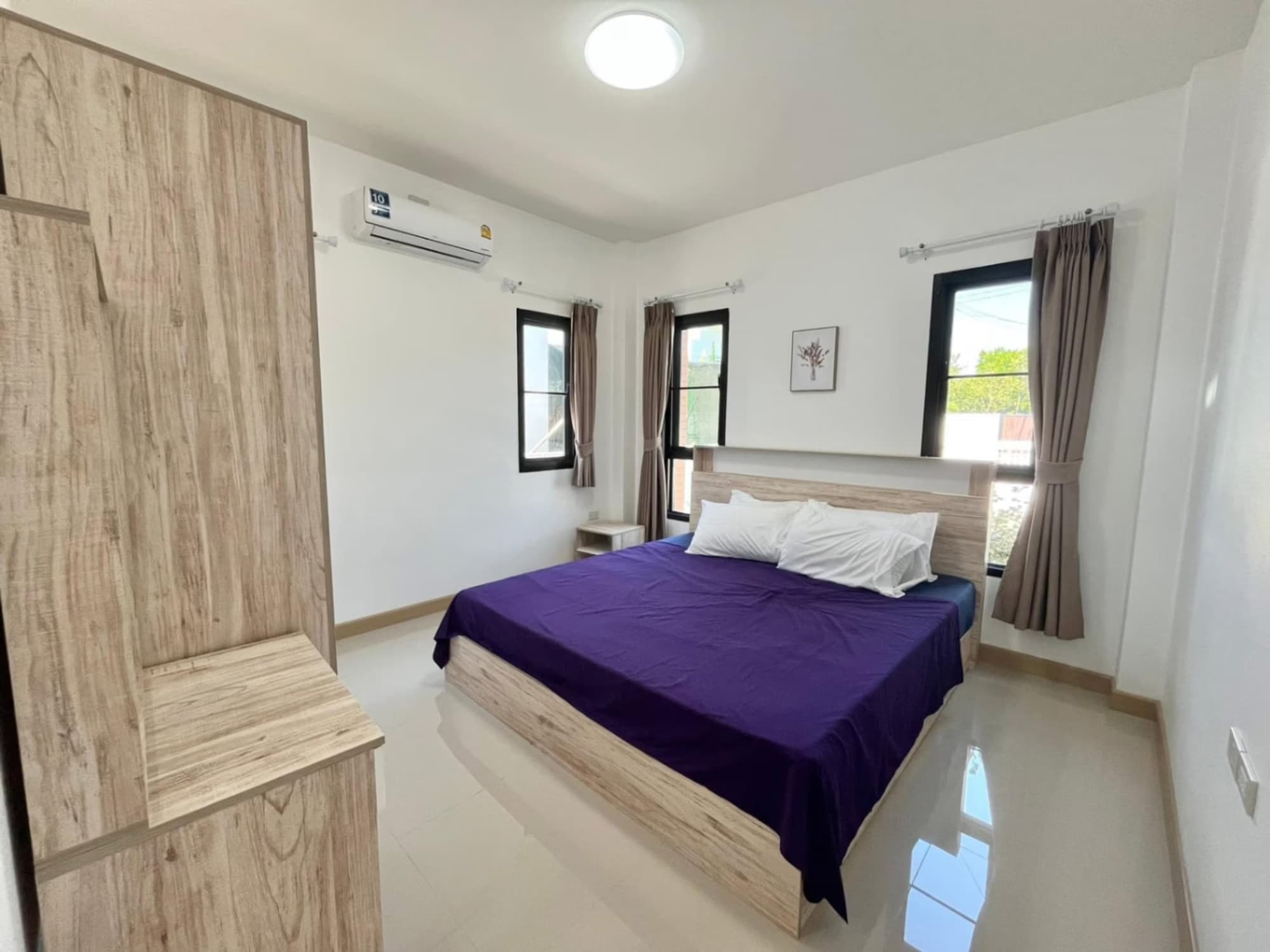 2 Bed House for Rent in Saraphi District - Image 7