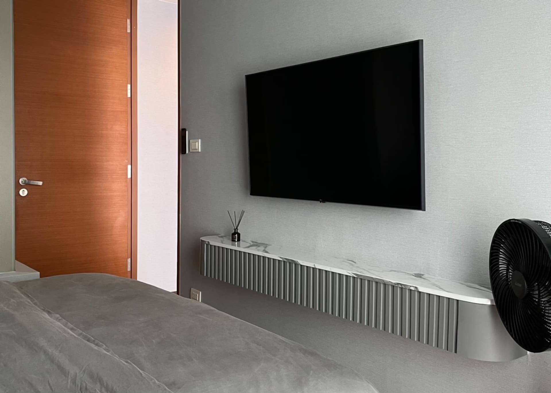 2 Bed Condo for Rent in Khlong Toei - Image 10