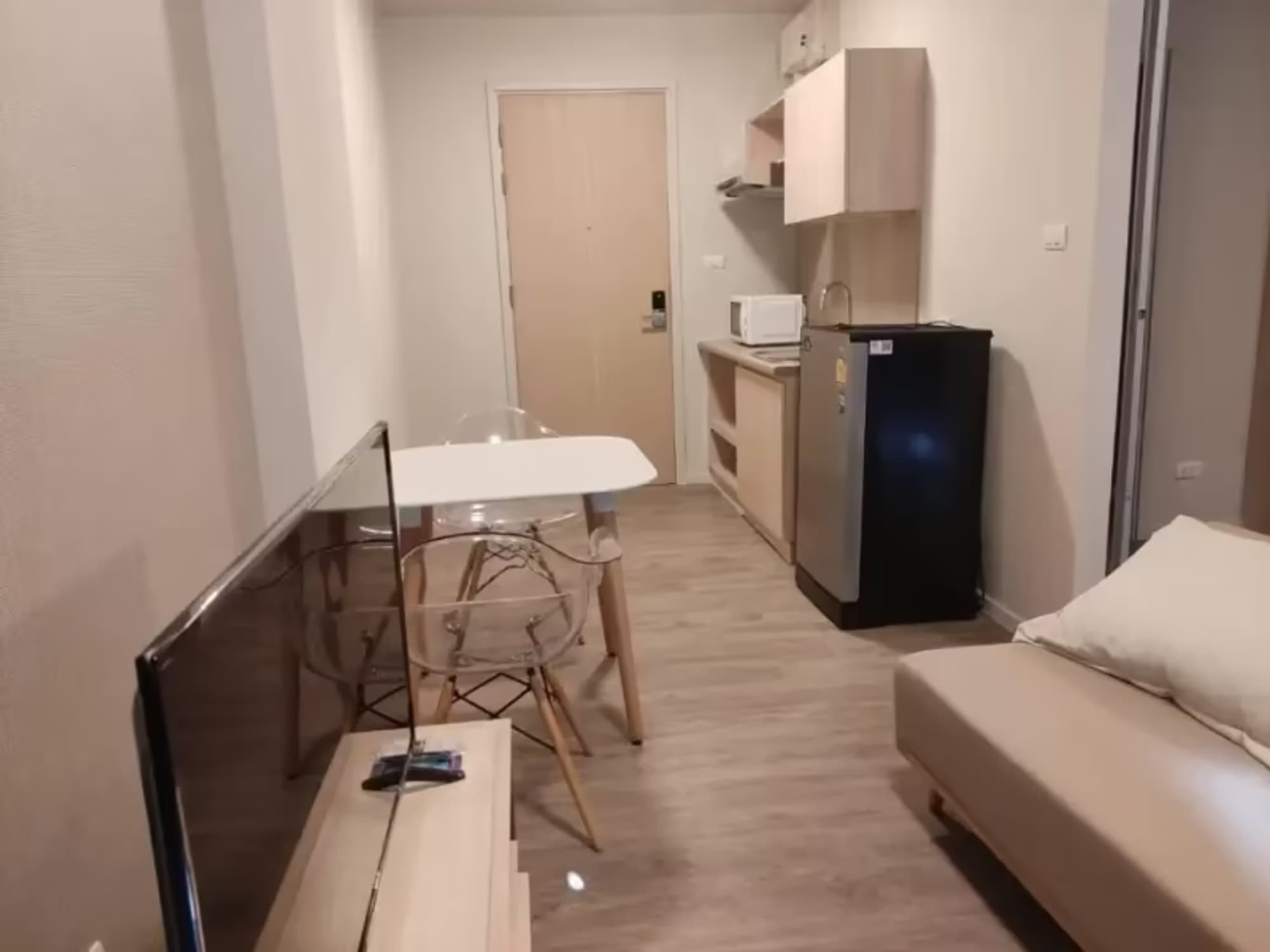 1 Bedroom Condo - Image 2