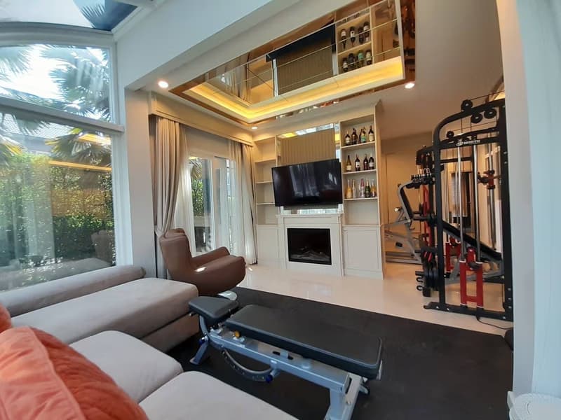 4 Bed House for Rent and Sale in Mueang Chiang Mai
