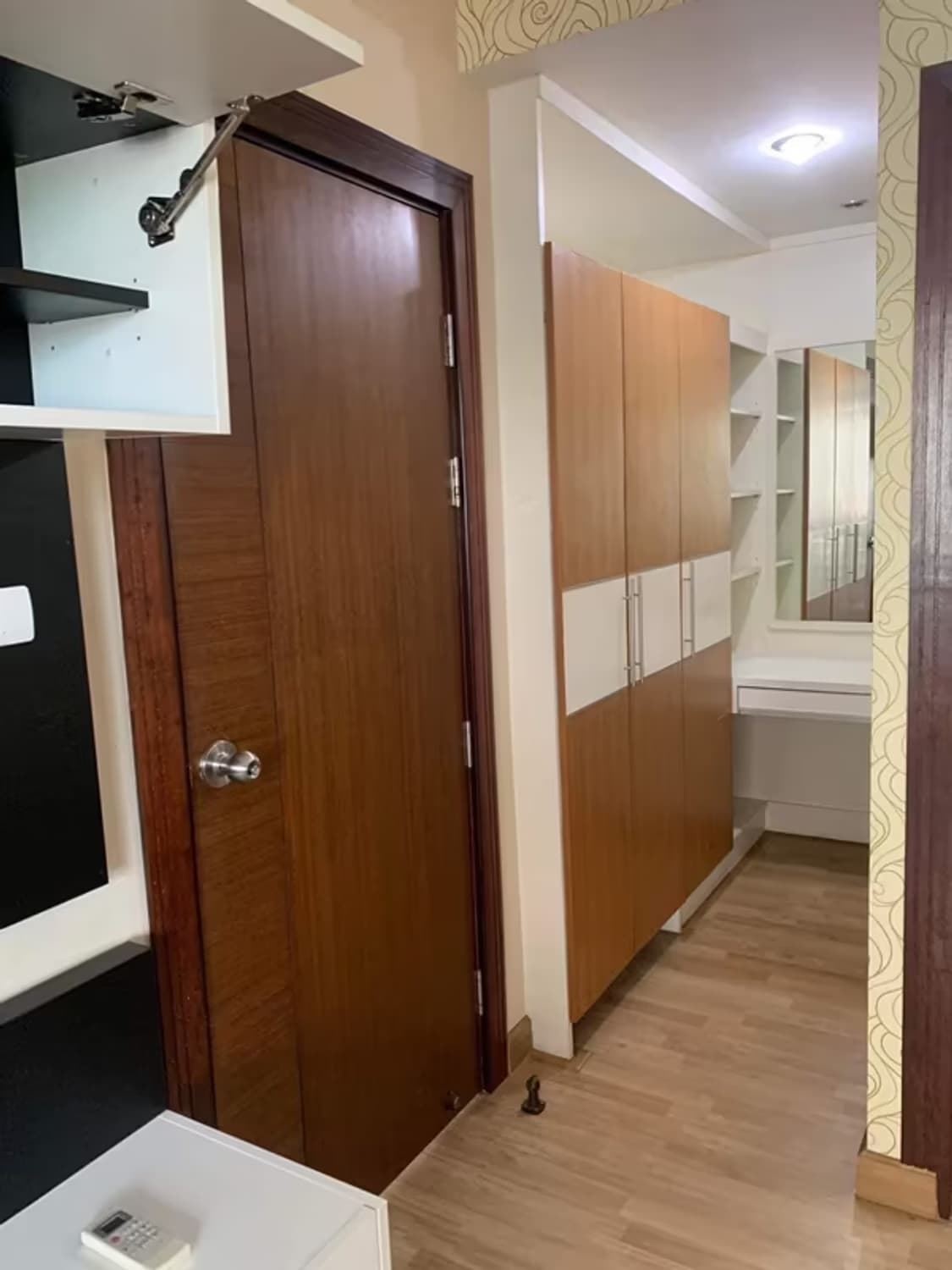 1 Bedroom Condo - Image 5
