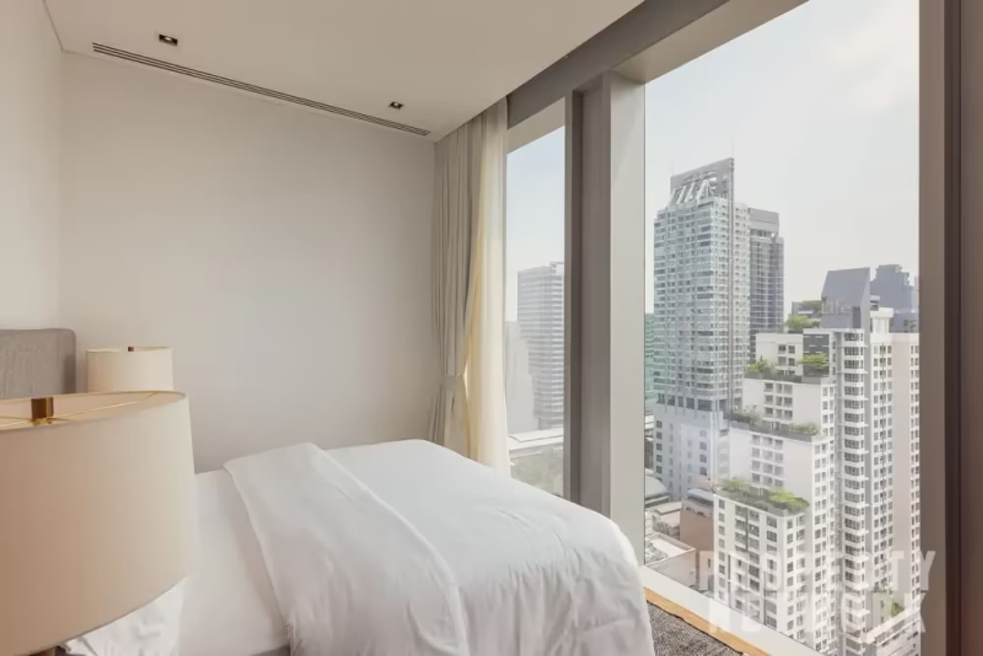 Condo for Rent at The Ritz-Carlton Residences - Image 8