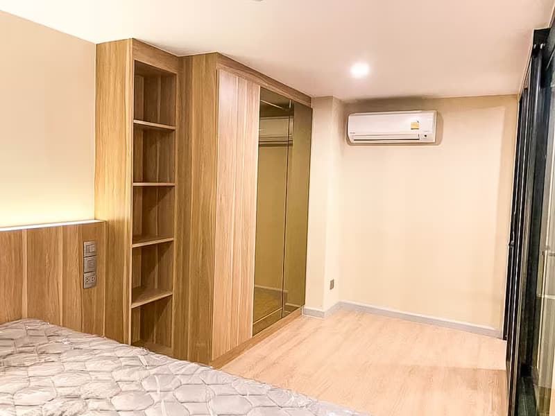 Studio for Rent in Sathon